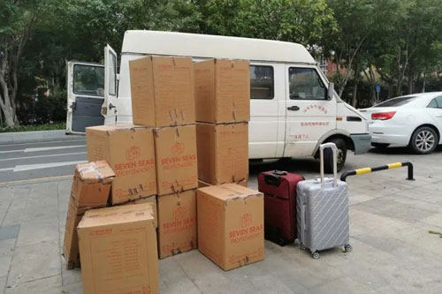 石龙行李托运公司